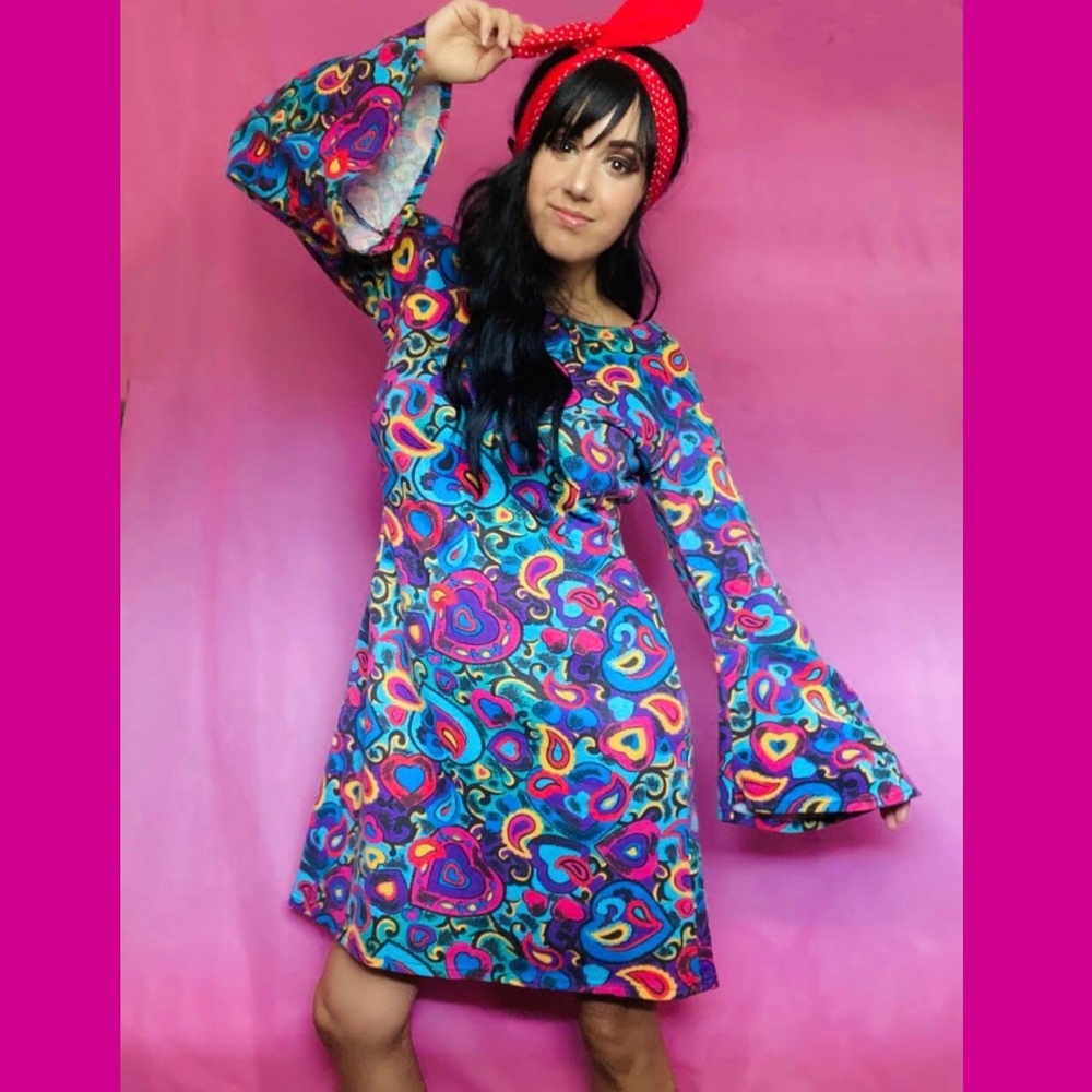 90s does 60s Rainbow Psychedelic Bell Sleeve Heart Print Mini Dress